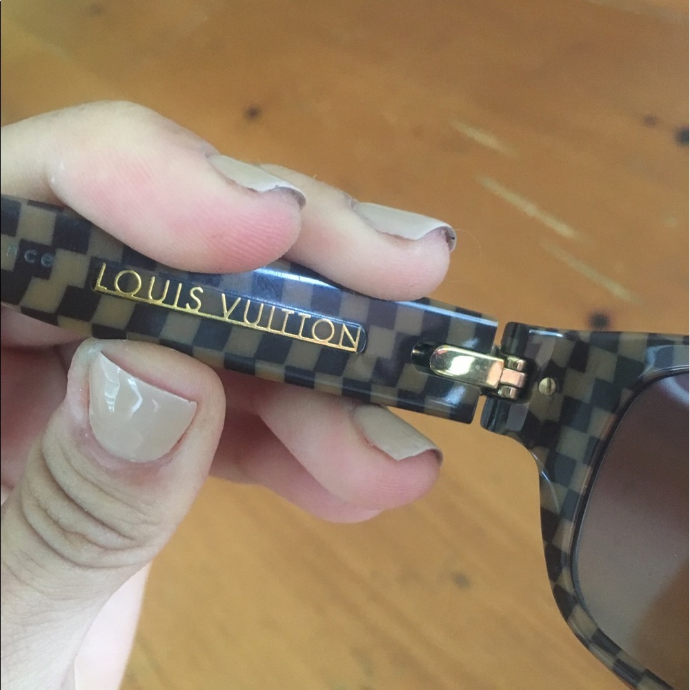 Louis vuitton sunglasses - Picture 3 of 4